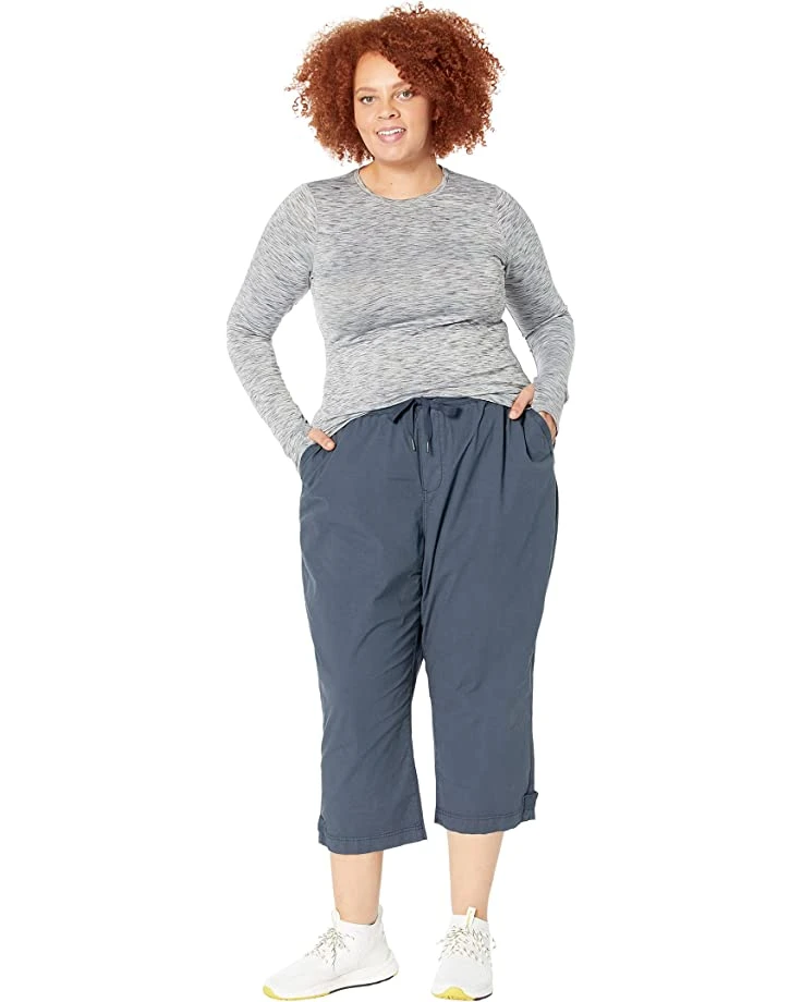L.L.Bean Plus Size Ripstop Pull-On Capri Pants 4 L.L.Bean Plus Size Ripstop Pull-On Capri Pants - Image 4