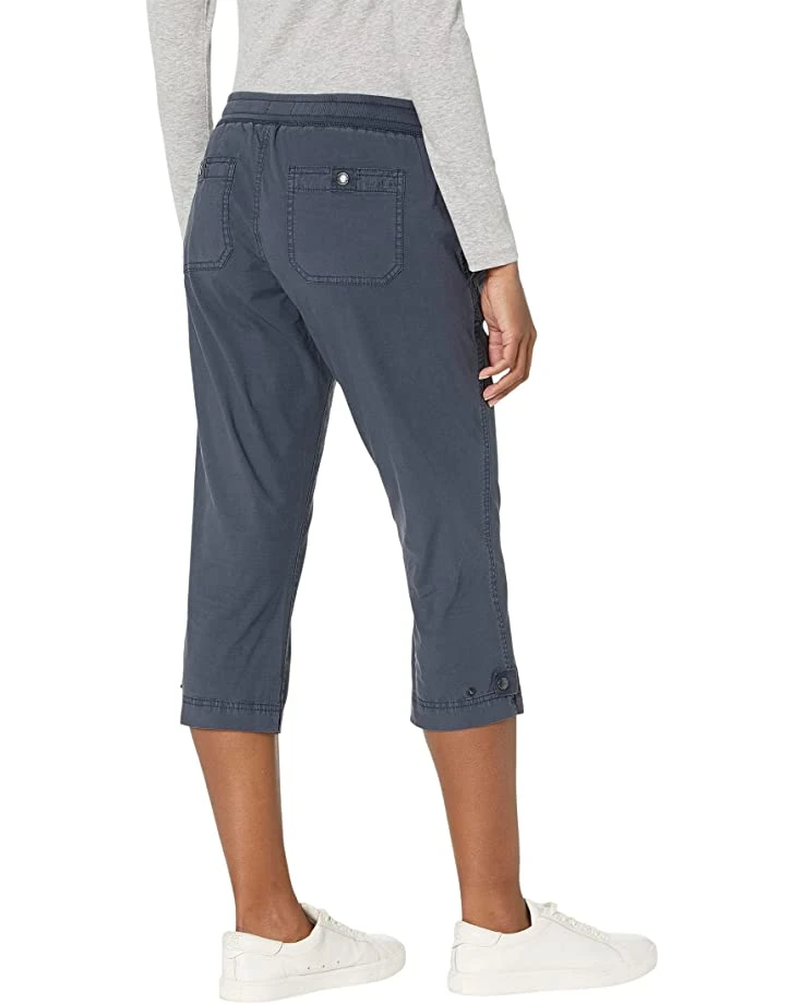 L.L.Bean Petite Ripstop Pull-On Capri Pants 2 L.L.Bean Petite Ripstop Pull-On Capri Pants - Image 2