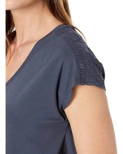 L.L.Bean Shirts & Tops Beyond Soft Short Sleeve V-Neck Tee -L.L.Bean Shop 81Z5pMA0VvL. AC SR736920