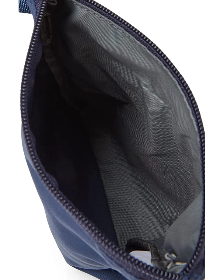 L.L.Bean Handbags Mountain Classic Crossbody Bag 3 L.L.Bean Handbags Mountain Classic Crossbody Bag - Image 3