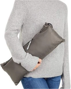 L.L.Bean Coats & Outerwear Petite Ultralight 850 Down Hooded Coat 4 L.L.Bean Coats & Outerwear Petite Ultralight 850 Down Hooded Coat -L.L.Bean Shop 81viWoxnbKL. AC SR736920