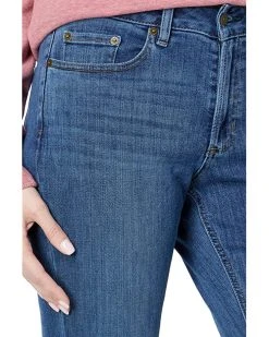 L.L.Bean BeanFlex Straight Leg Favorite Fit Jeans in Stonewashed -L.L.Bean Shop A11D1mgYmiL. AC SR736920